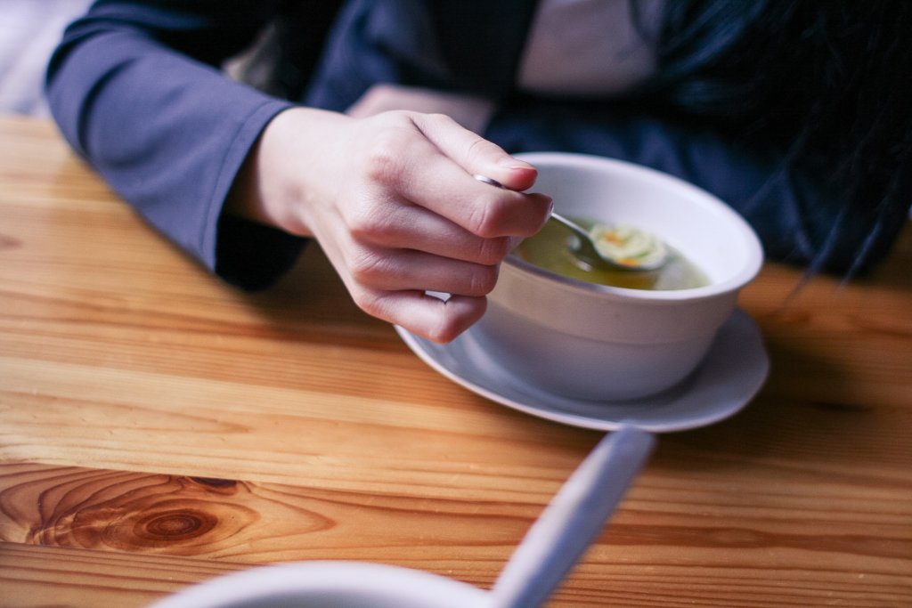 Geheimtipp Nr. 1 gegen Grippe ist die selbstgemachte Hühnersupper aus der Hausapotheke